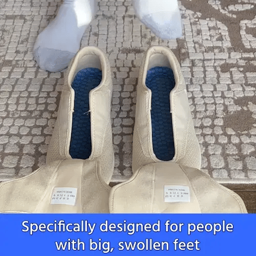 WideSteps diabetesschoenen zijn lichtgewicht en ademend, ontworpen met een antislipzool en eenvoudig verstelbare pasvorm voor optimale veiligheid en comfort. Ze bevatten drie paar memory foam-inlegzolen voor persoonlijke demping en extra schuimzolen die gezwollen voeten ondersteunen. Met een hielstabilisator bieden deze schoenen effectieve ondersteuning voor de voetgezondheid, ideaal voor mensen met diabetes die comfort en bescherming nodig hebben.